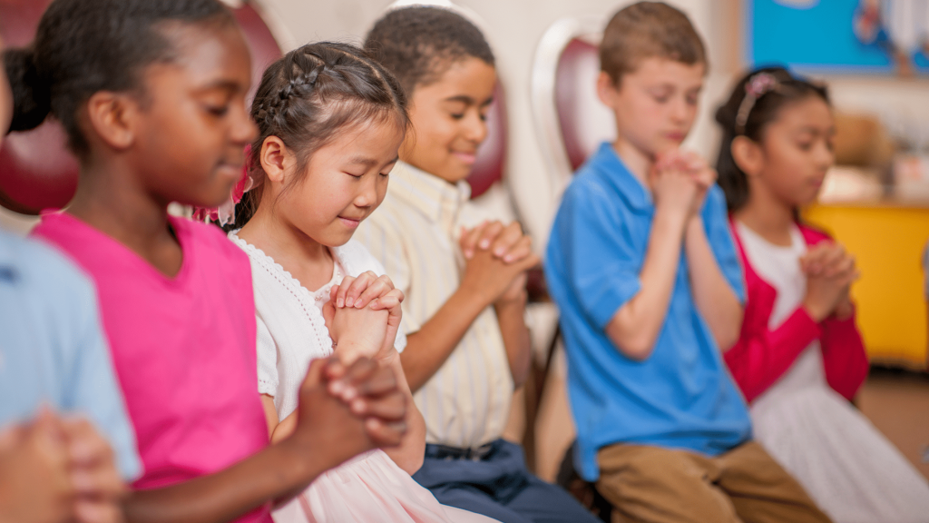 Teaching Children to Pray: 7 Easy and Powerful Ways